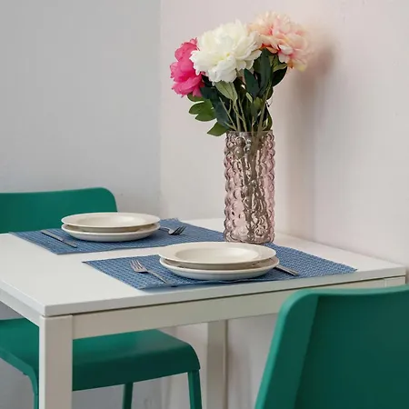 Functional With A View Of The In A Quiet Area Of By Renters * Wrocław