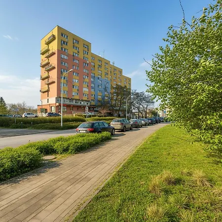 Apartament Functional With A View Of The In A Quiet Area Of By Renters *